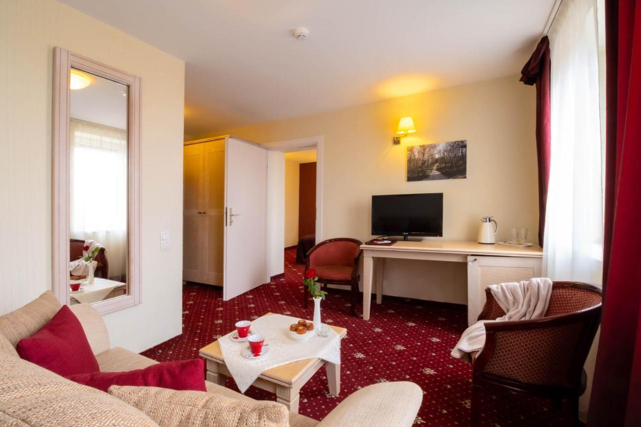 Hotel Pajurio Vieskelis Klaipėda Buitenkant foto