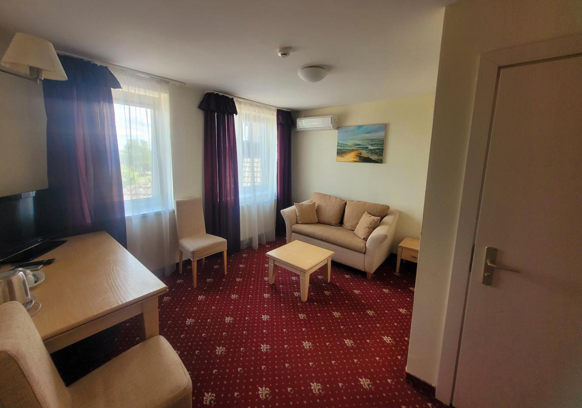 Hotel Pajurio Vieskelis Klaipėda Buitenkant foto